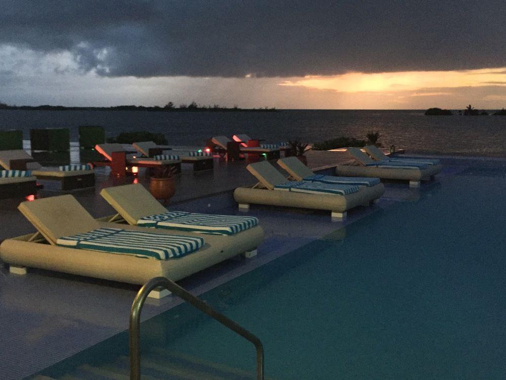 Mayan Islands Resort: Luxury Villas 圣佩德罗 外观 照片